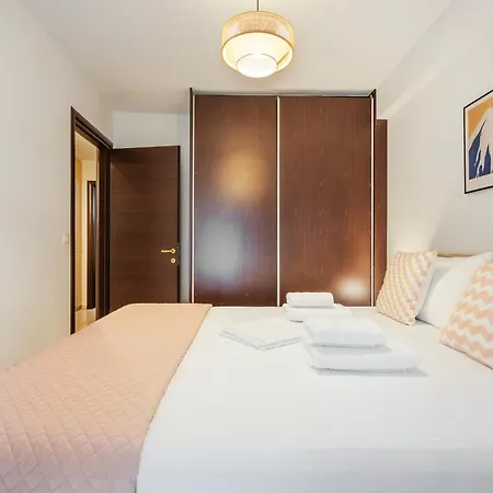 Elegant 2bd Near Acropolis By Ilsofoir Collection Apartment *